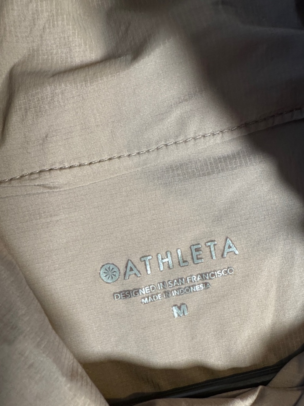 Athleta Mortar Mushroom Taupe Pullover Lightweight Windbreaker Pullover Jacket M - Picture 4 of 9